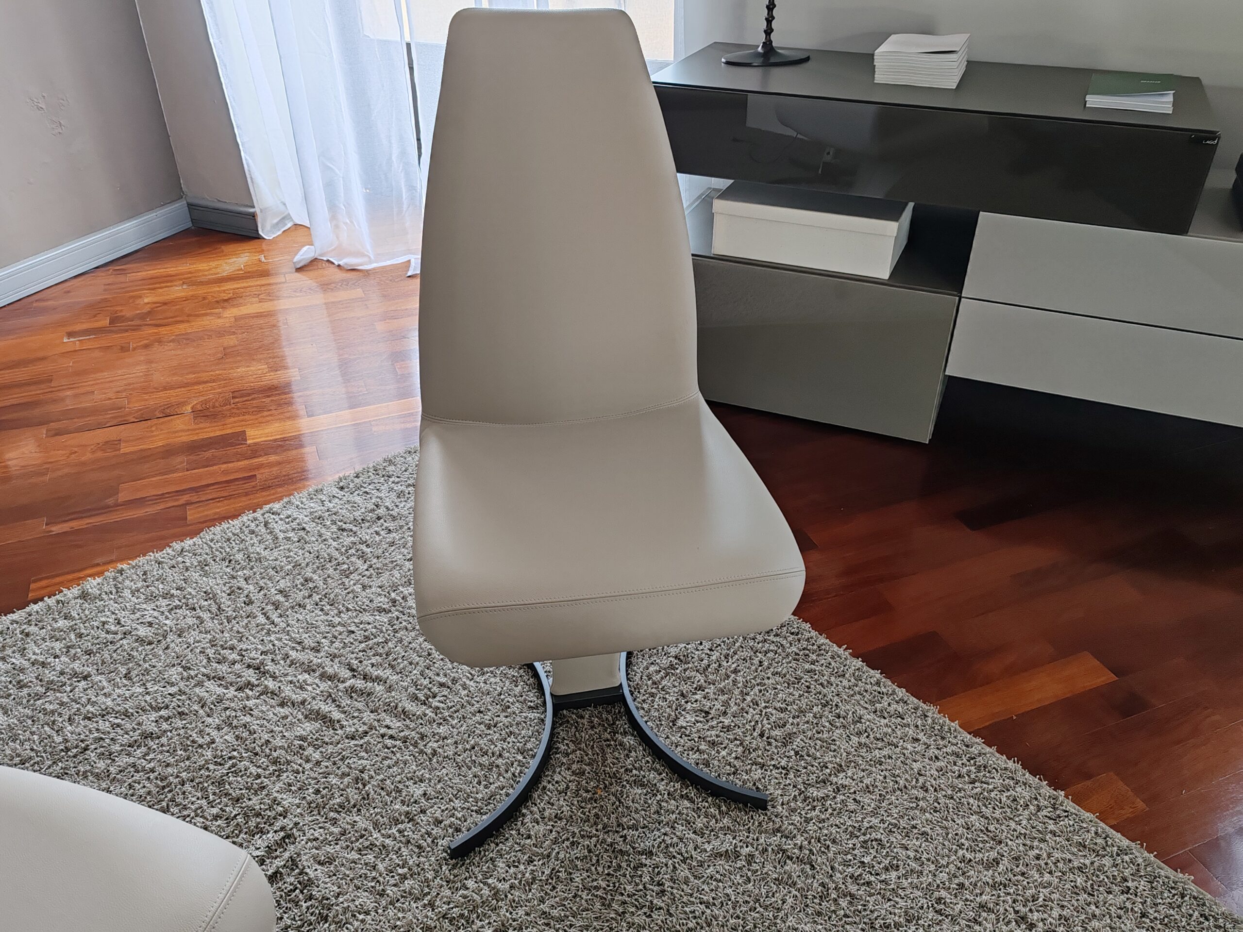 poltroncina pelle